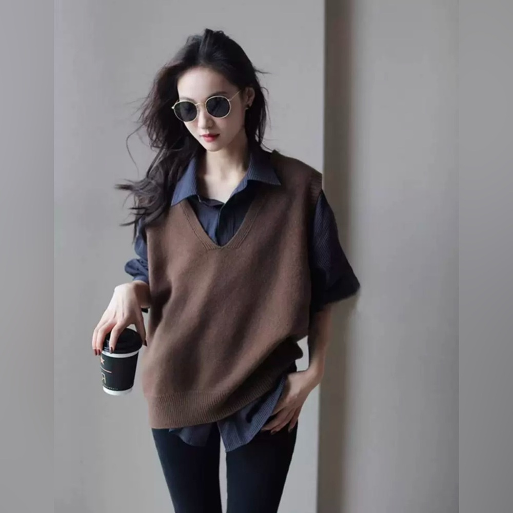 Oversized V-Neck Wool Sweater Vest